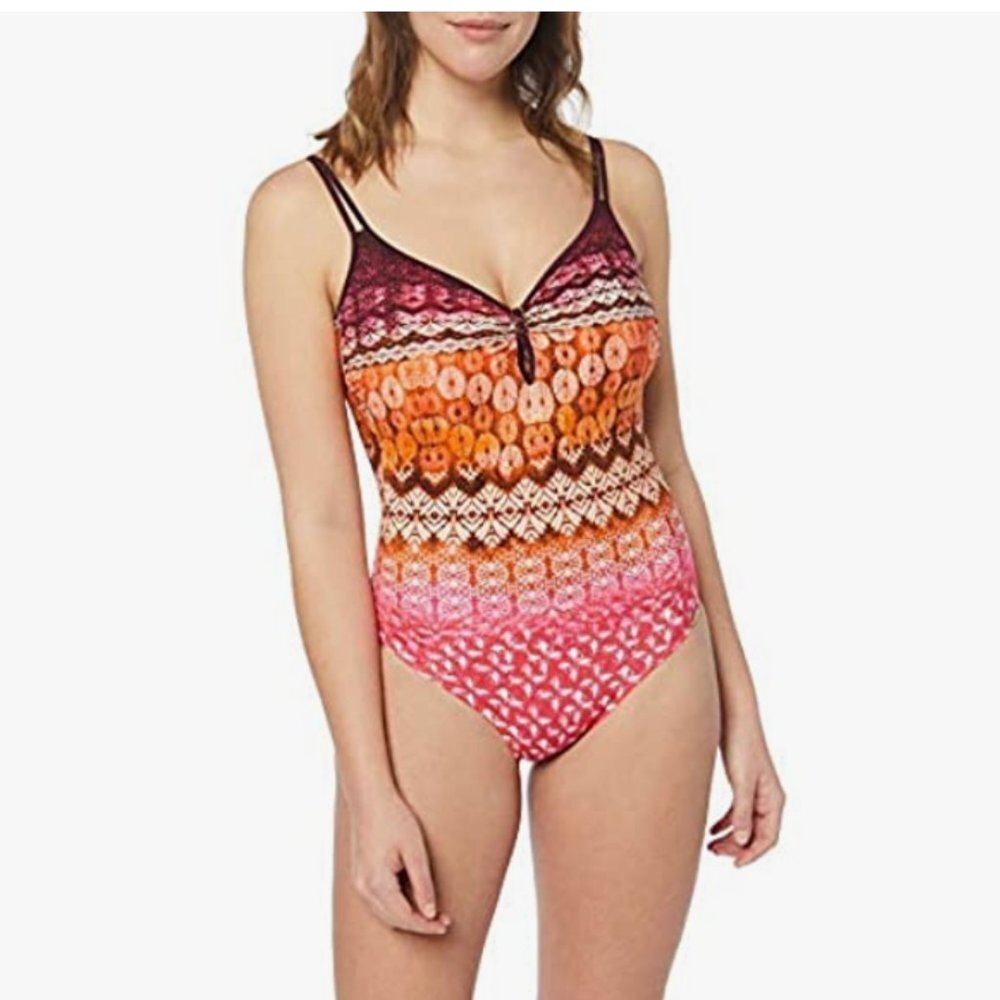 NWT ‼️SALE ‼️ Sunflair One Piece Swimsuit in Pink. Size 10
